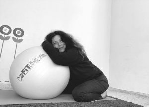 כדור פיזיו כדור פיזיו כדור היריון ולידה מאמא יוגה